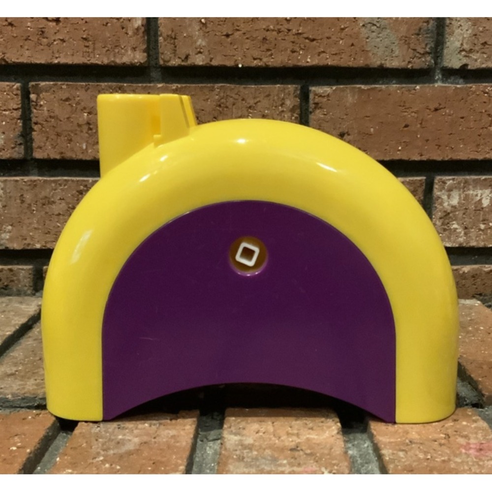 Pie Face Replacement Yellow Stand Pie Thrower with 1 Handle‎ Hasbro 2014